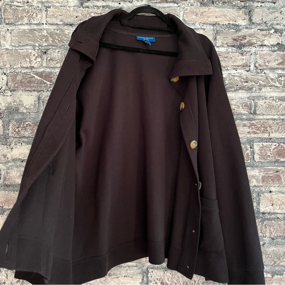 Black button down front shackett. Excellent like new condition smoke/pet free🌸 - Picture 2 of 7